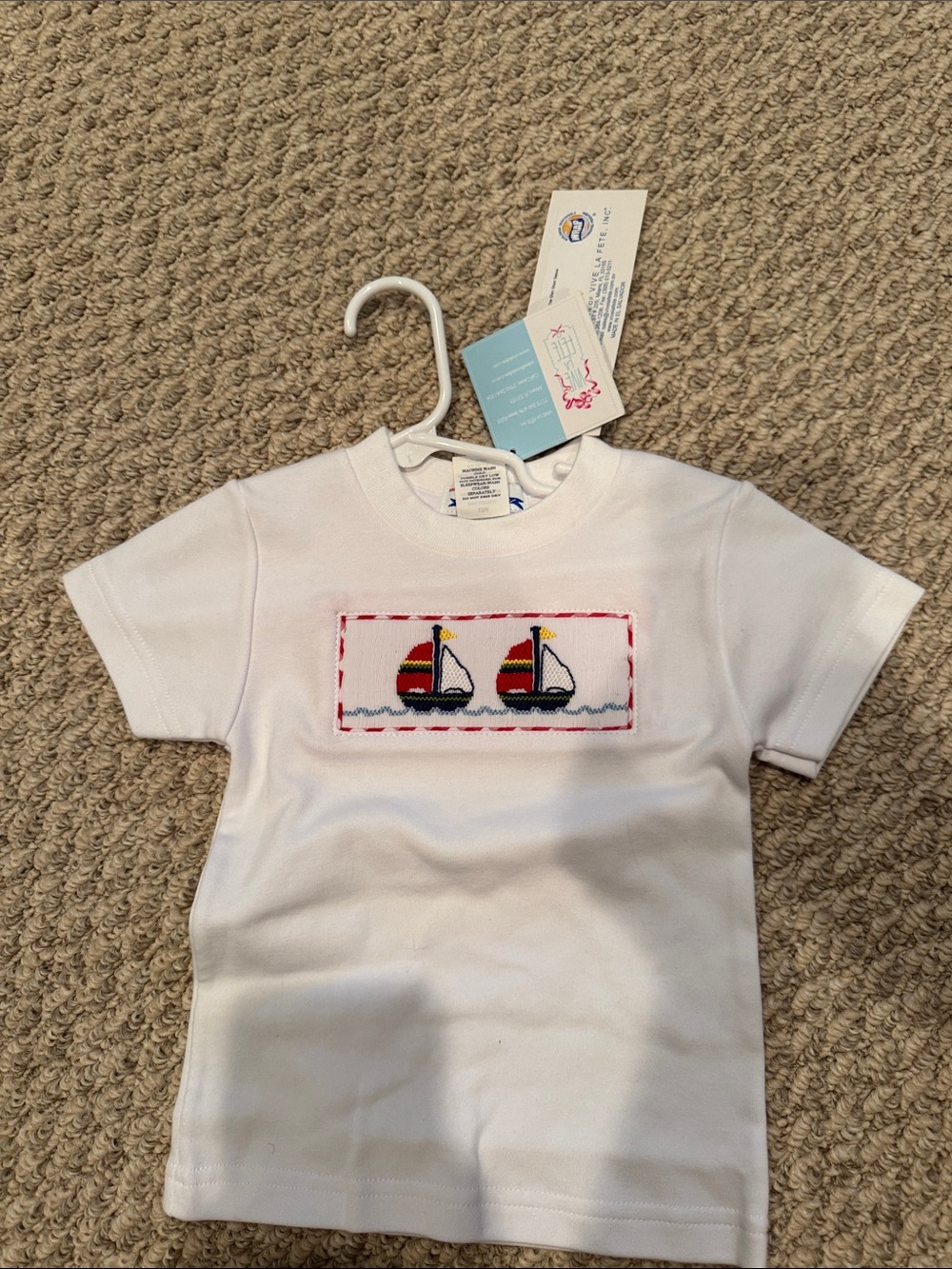 White Short-Sleeve Kids Tee with Sailboat Appliqué - Unbranded